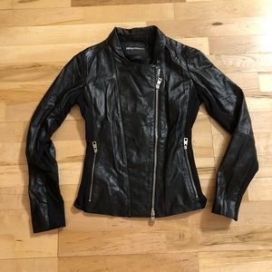 💗AUTHENTIC EMPORIO ARMANI BLACK LEATHER FITTER MOTORCYCLE JACKET XXS IT 36 EUC